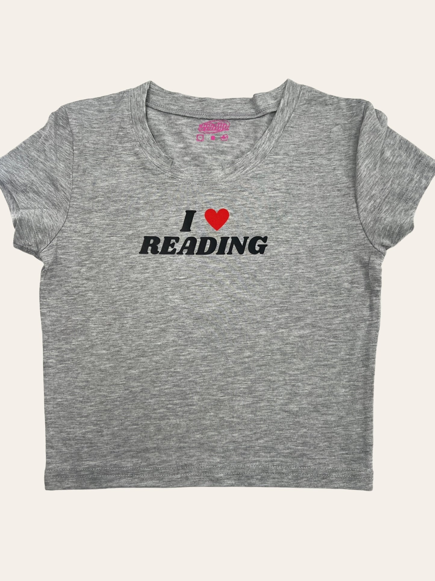 a t - shirt that says i love reading
