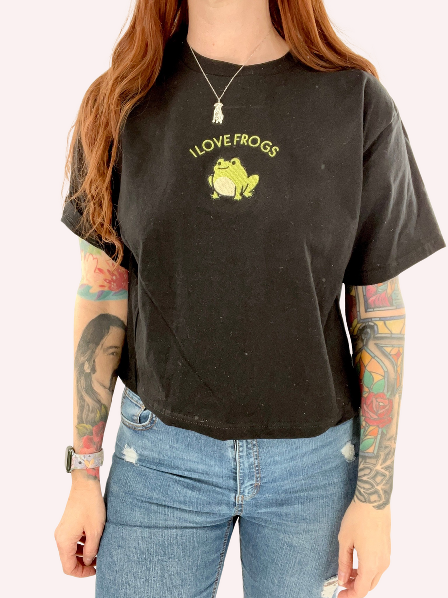 I Love Frogs Embroidered Cropped Tee
